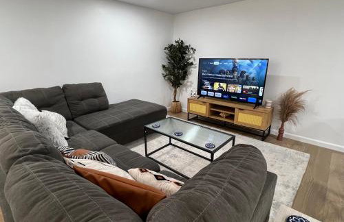 Hidden Gem! Spacious, Private, and Convenient Units Off River Road in Puyallup - Foto 47