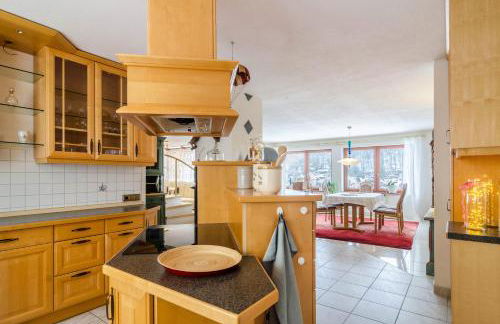 Schwarzwalduhren Nescht Triberg - Foto 11