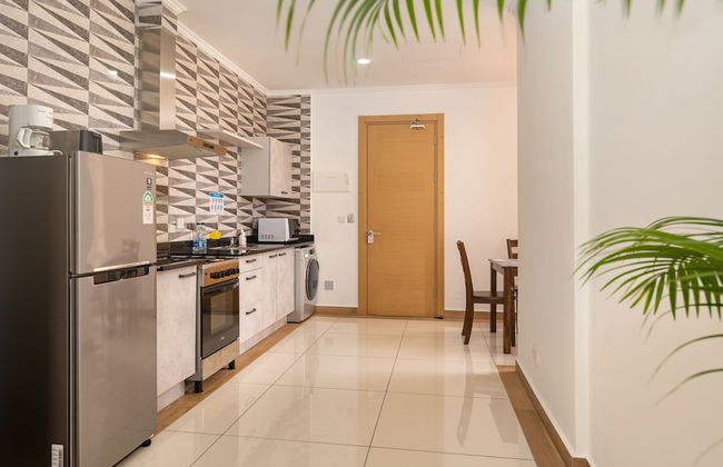 Royale Suites by Arc Royale Luxury Apts - Photo 5