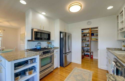 Waterfront Home with Screened Porch and Sunsets - Foto 8