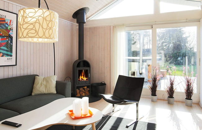 8 Person Holiday Home in Dronningmolle - Foto 8