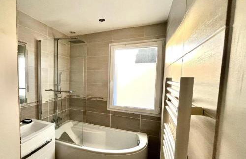 Chez Nico - 100 m plages - clim - jardin - parking - Quartier calme - Foto 7