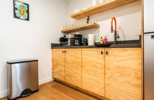 Simple La Jolla 2 bedroom - Alley Unit - Photo 13