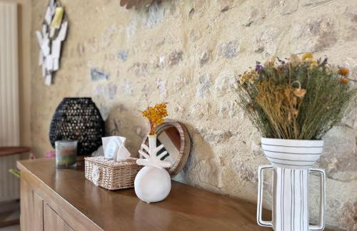 Le So Art, grande maison 4 chambres, terrain de pétanque, grand jardin clos, flipper, babyfoot, jeux Arcade, ping pong,1 km mer, proche golf, Port en Bessin, Bayeux et plages du débarquement, adaptée enfants - Foto 19