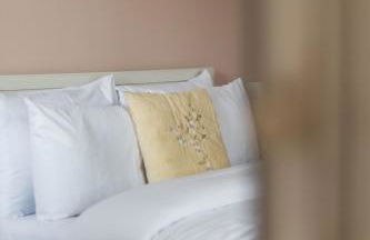 Cosy 2BR, Free Parking, 8min to City Airport - Foto 7