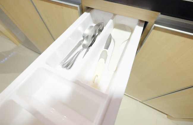 Comfortable and Modern Studio Apartment near Cawang and MT Haryono - Foto 8