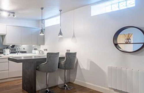 The Gardners apartment in City centre with parking - Foto 13