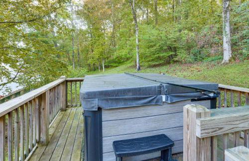 Walk to Marina Center Hill Lake Home with Hot Tub - Foto 26