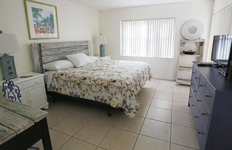 4330 Shorewalk lakeview condo close to IMG and Beach - Foto 22