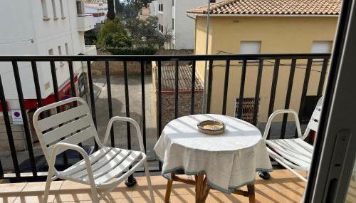 Ap NURIMAR 2 con Aire Acondicionado en Centro del Pueblo - Foto 2