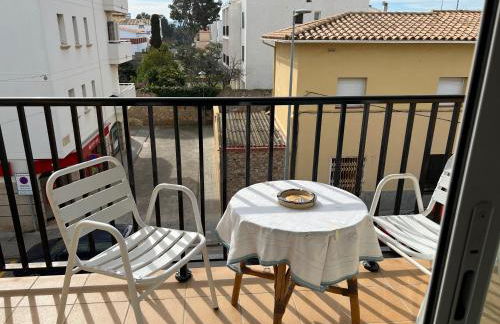 Ap NURIMAR 2 con Aire Acondicionado en Centro del Pueblo - Foto 2