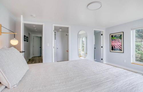 Graceful Getaway - Photo 58