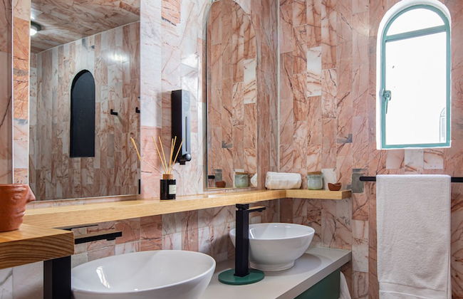 Rooftop Hot Tub 3 levels 5br in Villa - Foto 52