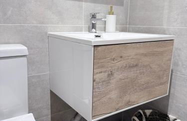 Market Town Hideaway - Photo 22