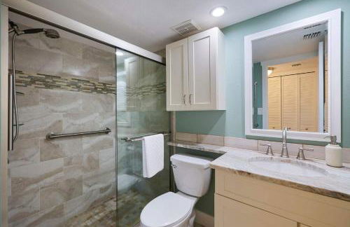 Loggerhead 523 - Beachfront Residence at Loggerhead Cay with Vaulted Ceilings - Foto 13