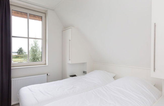 Luxury Villa With Sauna and Jacuzzi at the Lake - Foto 37