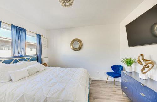 Los Angeles Townhome Off-Street Parking and Balcony - Foto 10