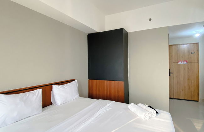 Homey and Minimalist Studio LRT City Jatibening Apartment - Photo 4