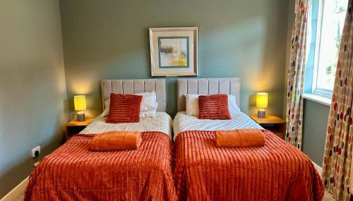 Bayfields house by the Sea, parking, garden, central location - Foto 2