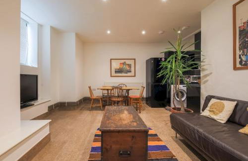 Pass the Keys Stylish Flat - 20 Mins from Central London - Foto 1