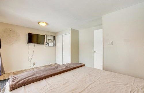 Covered Patio, Gas Grill and Yard Sheridan Home! - Foto 11