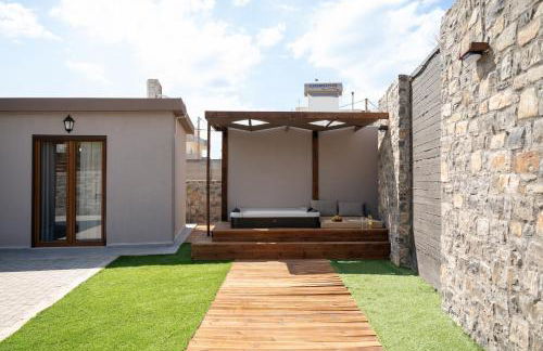 Majestic Manor with outdoor Jacuzzi by 8essentially - Foto 65