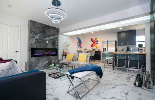 Stylish~Renovated 4Br/2BAT 3MinAirport 10MinDowtn - Foto 8