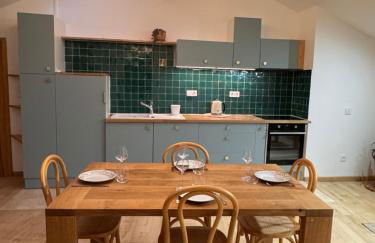 Confort et élégance au cœur de Florac - Foto 1