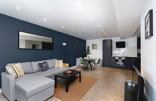 Bright Spacious Condo Free Parking 5min to Beach - Foto 1