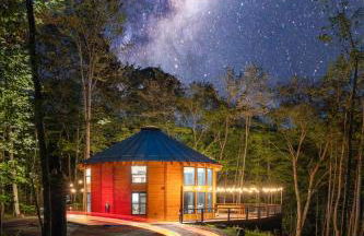 Mount Snow Yurt - Hot Tub, Wood Stove, WiFi, EVcharger - Foto 4