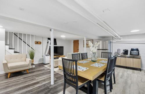 Airport Haven - Cozy 2BR Apt 5 Min Away - Foto 16