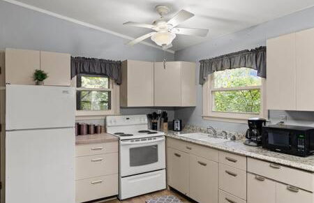 Harpers Ferry Cottage Hot Tub, WiFi, Dog-Friendly - Foto 13