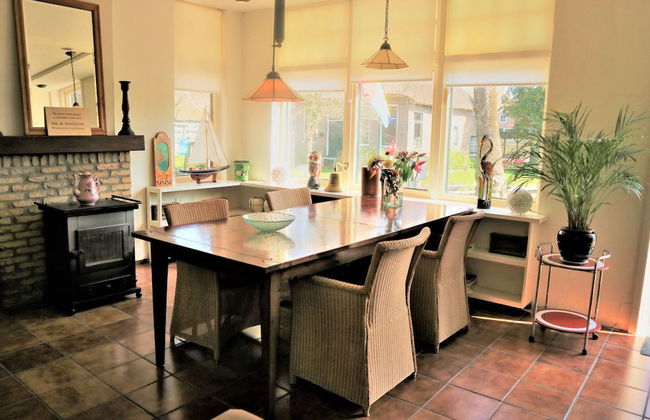 Lodge in Giethoorn With Breakfast - Photo 34