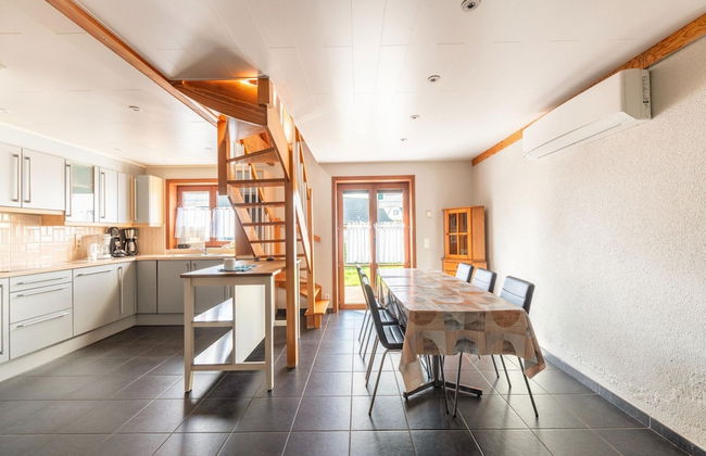 Holiday Home Near Marina With Pool - Photo 7