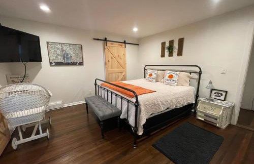 Modern Farmhouse Retreat North Fork Wine Country - Foto 40