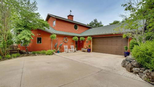Decks and Views Spacious Cabin Near Table Rock Lake - Foto 3
