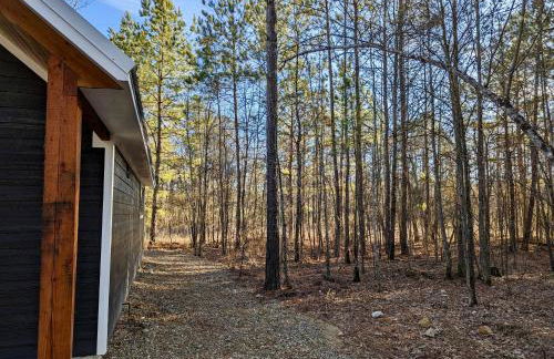 Crimson Creek Cabin - Hot Tub, Playset, Family-Friendly - Foto 5