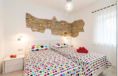 Amazing Home In Sajini - Foto 42