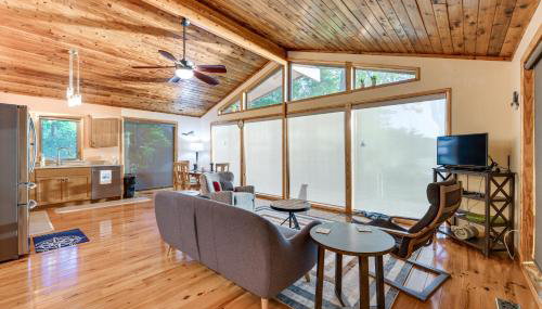 Waterfront Lancaster Cabin ~ 10 Mi to Kilmarnock! - Photo 4