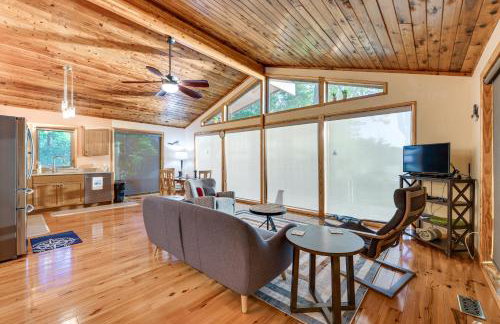 Waterfront Lancaster Cabin ~ 10 Mi to Kilmarnock! - Photo 4