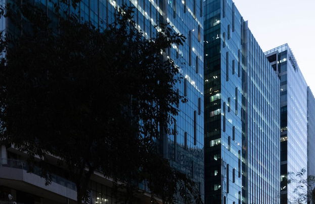 Luxury 2BR Gem in One Uptown, bgc - Photo 37