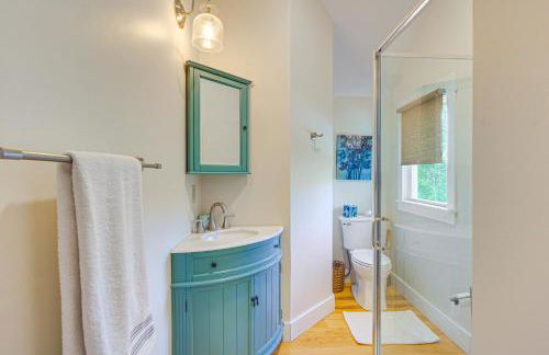 Romantic, Secluded Vermont Getaway with Hot Tub - Foto 15