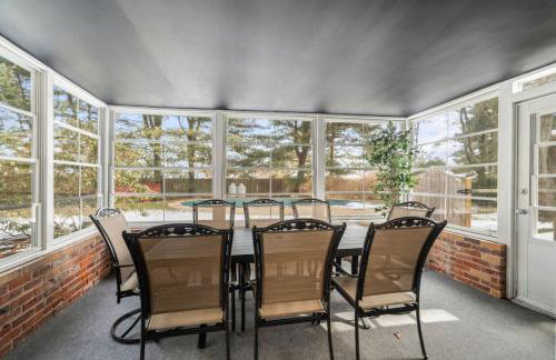 Pine Cove Retreat - 4BR - Pool - Foto 25