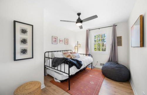 Outdoor Projector, Arcade, Fire Pit, 2 Car Garage, 2 Living Rooms - Foto 10