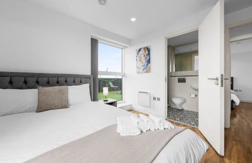 Penthouse Skyline – 2BR, Massive Terrace Retreat - Foto 12