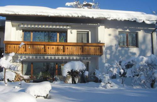 Appartement im Souterrain mit Terrasse - Foto 6