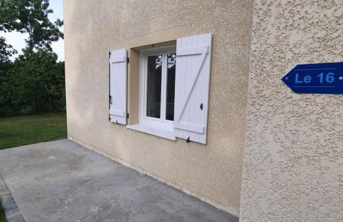 Appart' Le 16, 2 chambres, 7 personnes, tout confort, avec terrain - Foto 14