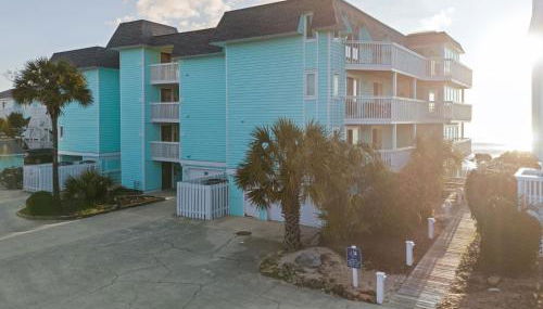 Nestled Inn Ocean Views at Kure Beach - Foto 3