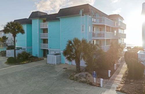 Nestled Inn Ocean Views at Kure Beach - Foto 3