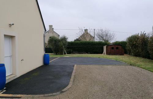 Villa des pontons Maison 5 chambres avec grand jardin clos et belle terrasse séjour spacieux lumineux à 2 kms de la plage d'Arromanches près de Bayeux, Omaha beach - table de ping pong - garage - Foto 44